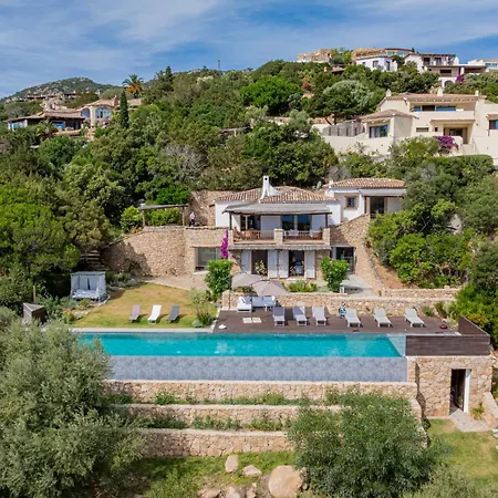 Vila Luxury A Pantogia Con Piscina A Sfioro