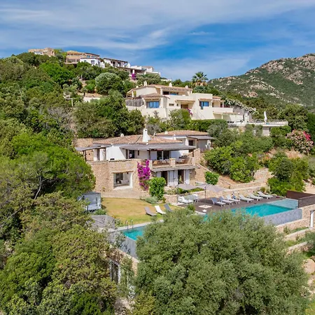 Vila Luxury A Pantogia Con Piscina A Sfioro Porto Cervo