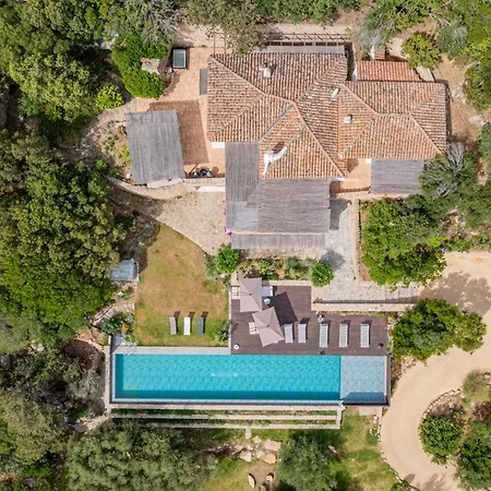 Luxury A Pantogia Con Piscina A Sfioro Vila