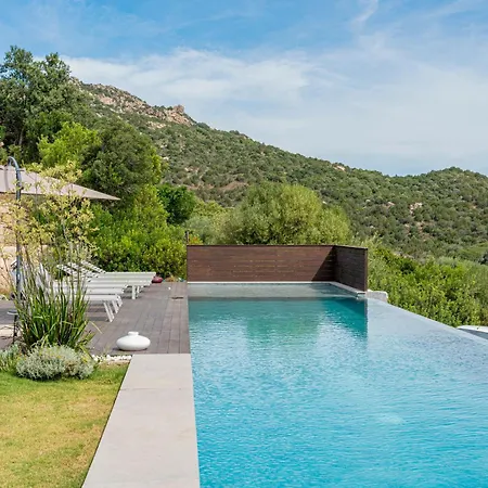 Vila Luxury A Pantogia Con Piscina A Sfioro *