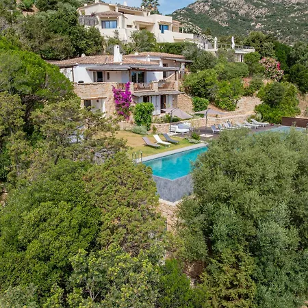 Villa Luxury A Pantogia Con Piscina A Sfioro *