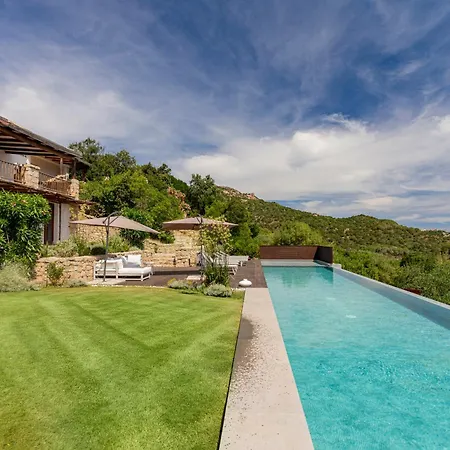 Luxury A Pantogia Con Piscina A Sfioro Vila *