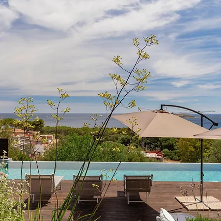 Vila Luxury A Pantogia Con Piscina A Sfioro