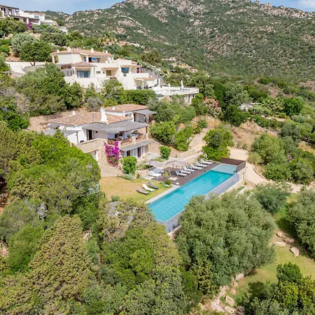 Vila Luxury A Pantogia Con Piscina A Sfioro Porto Cervo