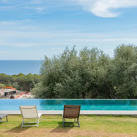 Vila Luxury A Pantogia Con Piscina A Sfioro *