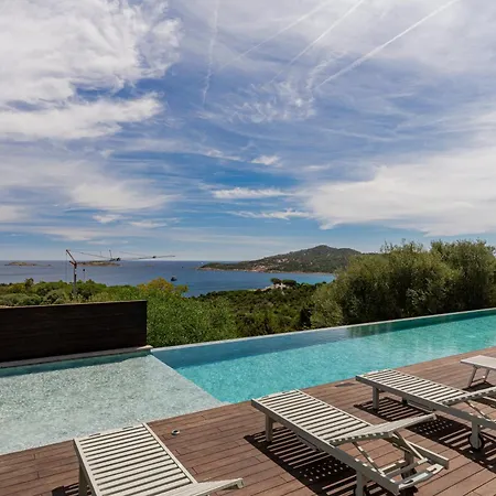 Vila Luxury A Pantogia Con Piscina A Sfioro
